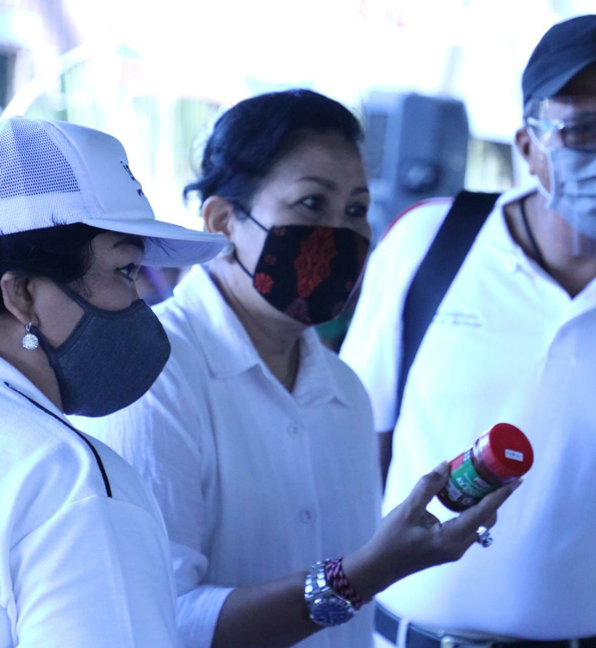 podiumnews.com-Ny Putri Koster: Pasar Gotong Royong Juga untuk Galungan dan Kuningan 